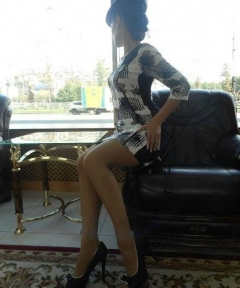 Мое обаяние и мастерство пленят тебя с первых минут встречи. Нежность моих прикосновений сведет тебя с ума, а опыт воплотит в жизнь все твои самые заветные желания. У меня прекрасная фигура и привлекательное лицо. Возможность ощутить абсолютный релакс и насладиться незабываемыми моментами со мной ждет тебя. Я гарантирую анонимность и конфиденциальность. Посмотрите мои фото, чтобы убедиться во всем этом. Жду тебя в Москве. 🌃🌹 2234, 42 года