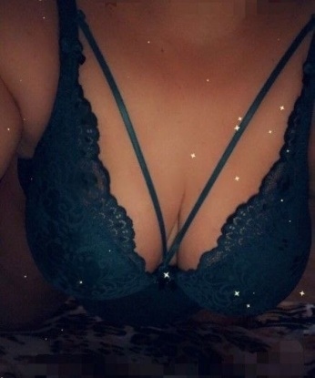 Мое обаяние и мастерство пленят тебя с первых минут встречи. Нежность моих прикосновений сведет тебя с ума, а опыт воплотит в жизнь все твои самые заветные желания. У меня прекрасная фигура и привлекательное лицо. Возможность ощутить абсолютный релакс и насладиться незабываемыми моментами со мной ждет тебя. Я гарантирую анонимность и конфиденциальность. Посмотрите мои фото, чтобы убедиться во всем этом. Жду тебя в Москве. 🌃🌹 2234, 42 года